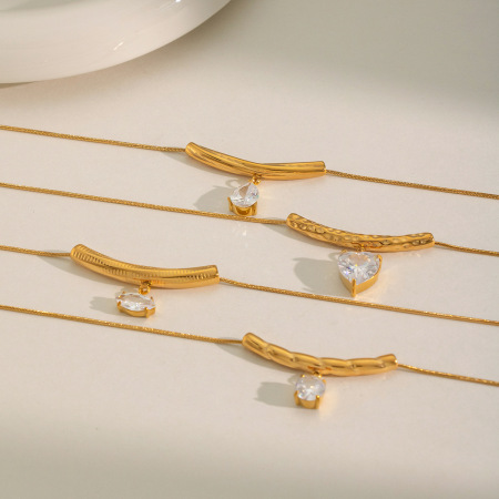 Colliers pendentifs pour femmes en acier inoxydable de forme géométrique, étanches, couleur or et zircon 2