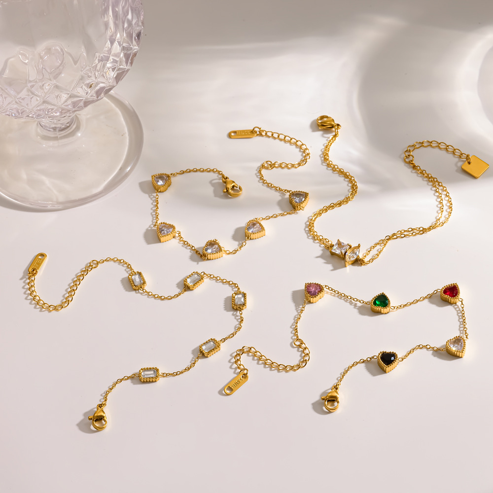 Bracelet Chaîne Femme En Acier Inoxydable Étanche Couleur Or Avec Strass En Forme De Cœur Image3