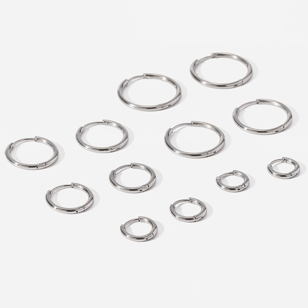 Boucles D'Oreilles Créoles Simple Base Daily Circle En Acier Inoxydable Étanches Pour Femmes Image4
