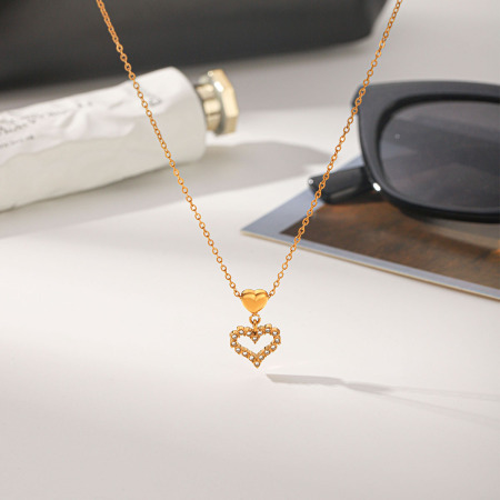 Colliers pendentifs pour femmes en forme de cœur, en acier inoxydable étanche, couleur or et zircon. 2