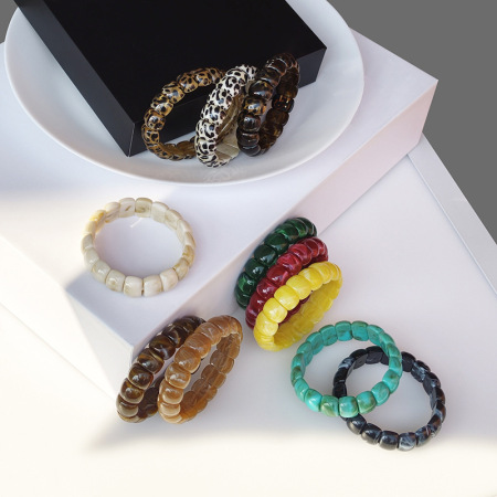 Bracelets pour femmes en acrylique, imprimé léopard uni, couleurs mélangées, style décontracté, collection Simple Series