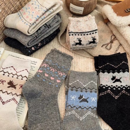Chaussettes mi-mollet à couleurs contrastées et mignonnes 2