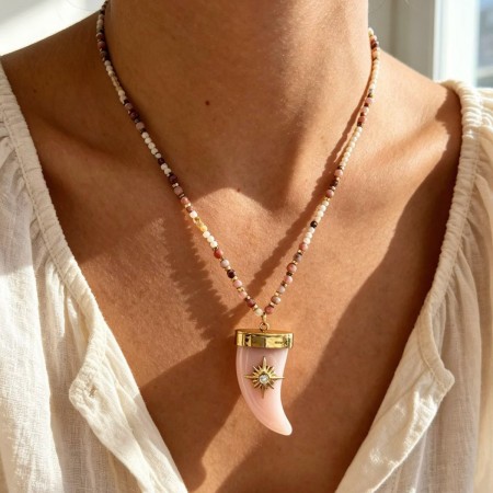 Colliers de perles ethniques rétro en forme de triangle avec pierres naturelles et strass pour femmes