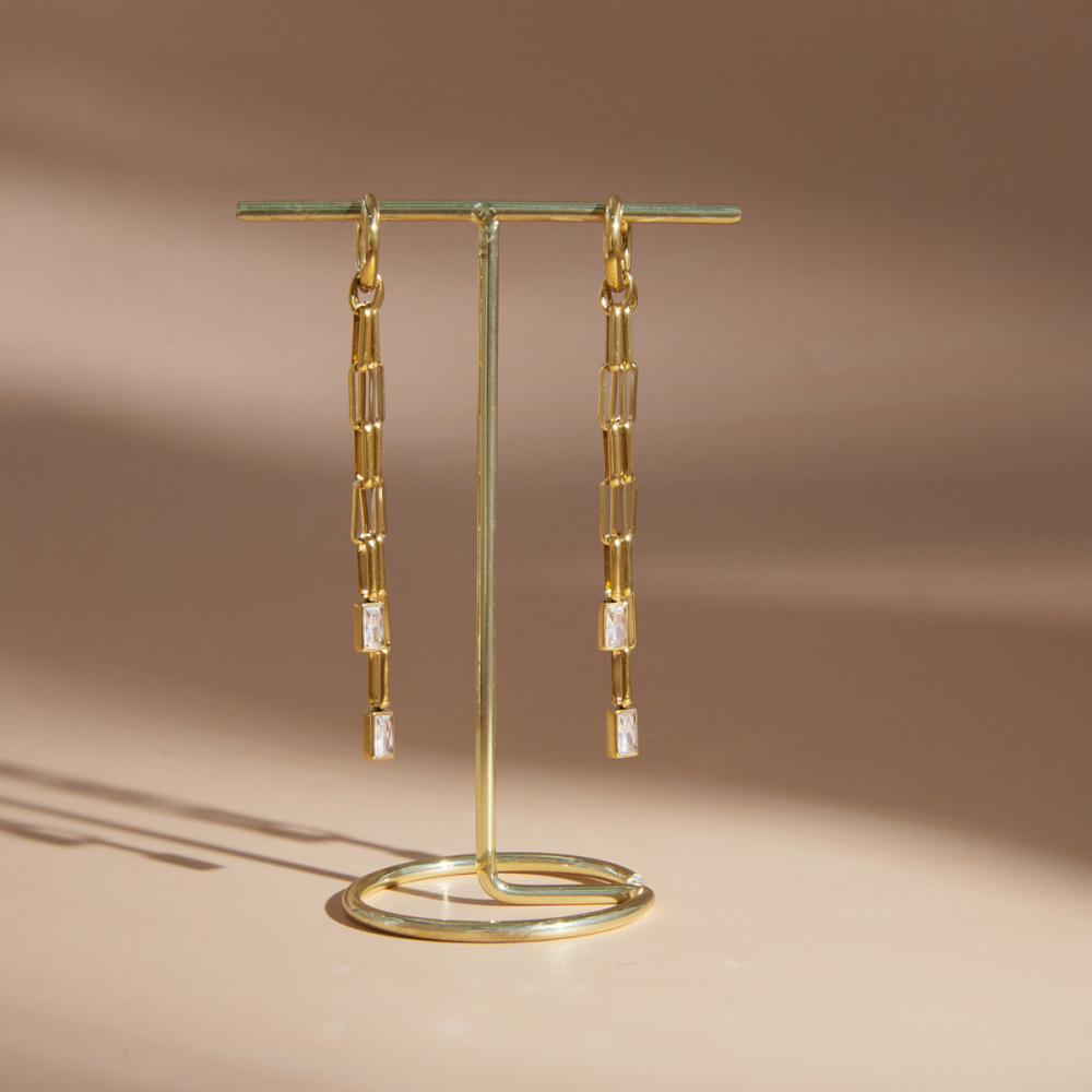 Boucles D'Oreilles Pendantes Pour Femme, Élégantes, À Pompon, En Acier Inoxydable, Couleur Or, De La Collection Simple Series. Image4