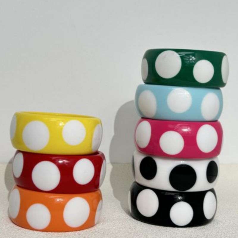 Bracelets En Résine À Pois Classiques De La Collection Simple Series Pour Femmes Image4