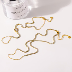Chaîne De Poignet Pour Femme, Romantique Et Élégante, En Forme De Cœur, En Acier Inoxydable Étanche, Couleur Or Et Zircon. h5 Image2