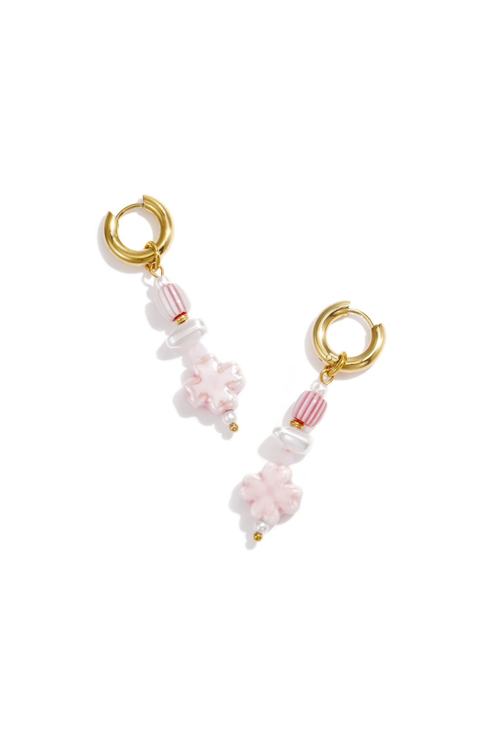 Petite Boucle D'Oreille Avec Perle Trèfle Et Perles