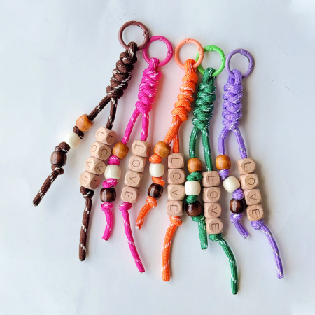 Perles en bois en forme de lettres, cordon, breloques pour sac à main pour femme