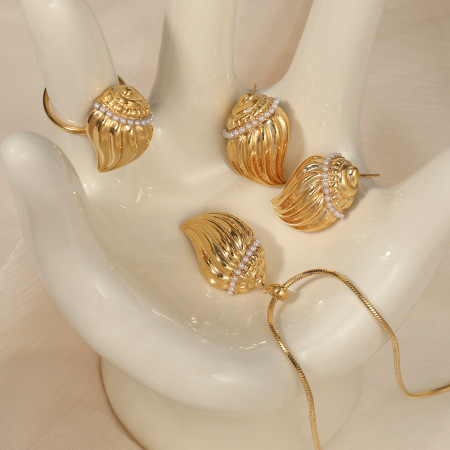 Ensembles de colliers pour femmes en acier inoxydable, imperméables, couleur or, avec coquillages et perles artificielles, style océanique 2