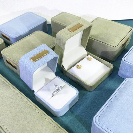 Boîtes à bijoux rectangulaires en tissu, simples et élégantes, de couleur unie, au style rétro
