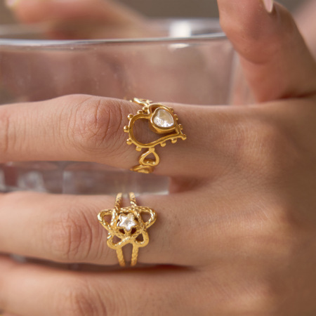 Bagues de luxe rétro en acier inoxydable, ornées d'un cœur et d'une étoile, avec zircon doré et imperméable, ornées d'un cœur et d'une étoile. Collection rétro. 2
