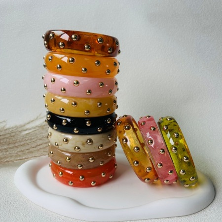 Bracelets pour femmes en résine à rivets et dégradé de couleurs punk