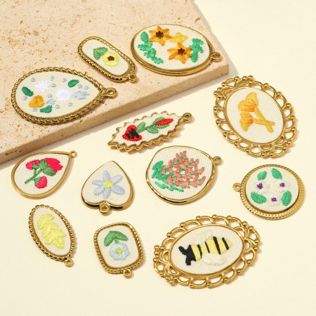 Pendentifs pour femmes, collection romantique, à faire soi-même, en forme de fleur irrégulière, en acier inoxydable étanche, couleur or 2