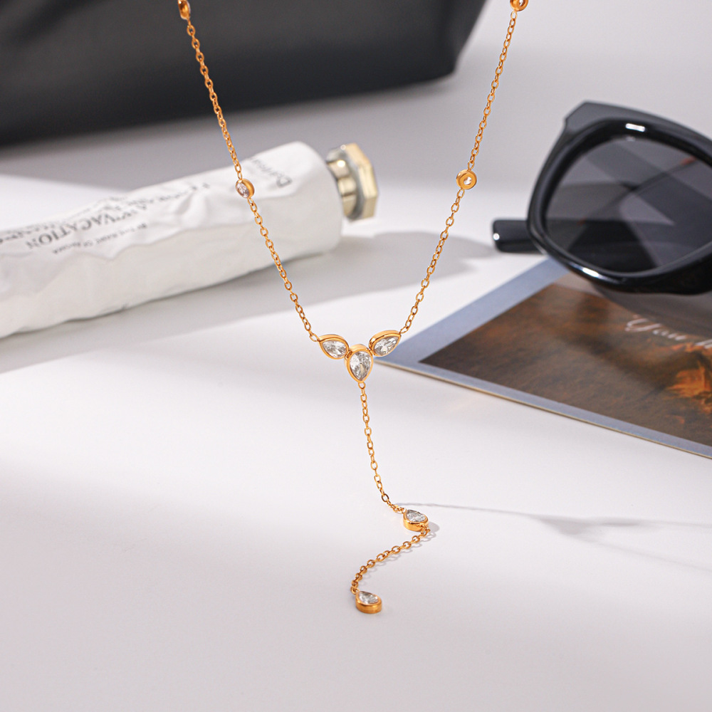 Colliers Pendentifs Pour Femmes Simple Series Daily Droplet En Acier Inoxydable Étanche Couleur Or Avec Zircon h5Image4