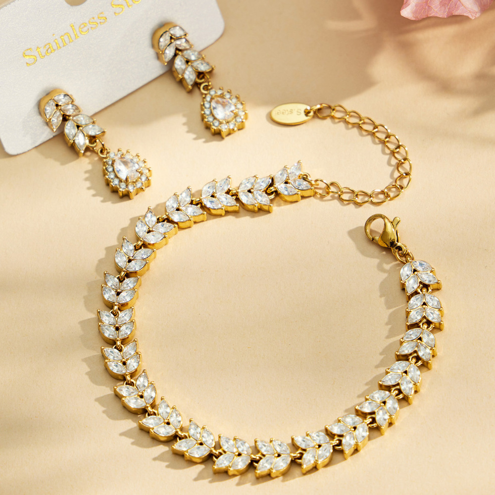 Ensembles De Bijoux Pour Femmes De La Série Luxueuse Elegant Leaf En Acier Inoxydable Étanche Couleur Or Et Zircon h5Image3