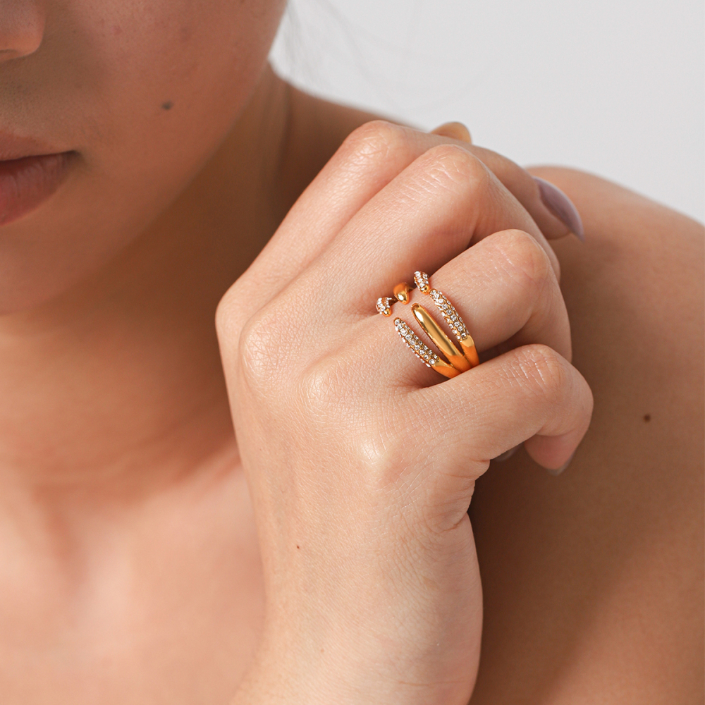 Bagues Pour Femmes En Acier Inoxydable Doré, Étanches, Serties De Zircon Et Ornées De Pierres Précieuses (Série Simple Daily Lines). Image7