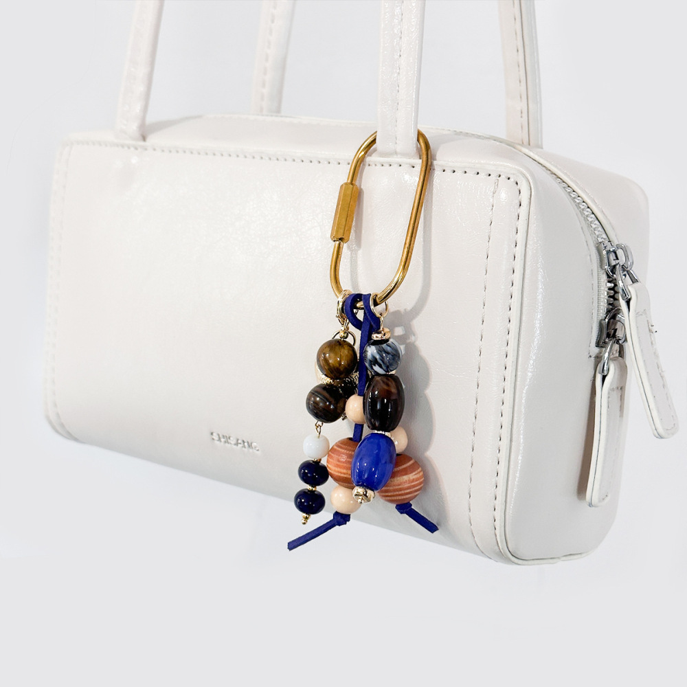 Breloques Pour Sac En Résine, Style Décontracté, Avec Pompons En Forme De Cœur Et Chaîne De Couleurs Assorties h5Image3