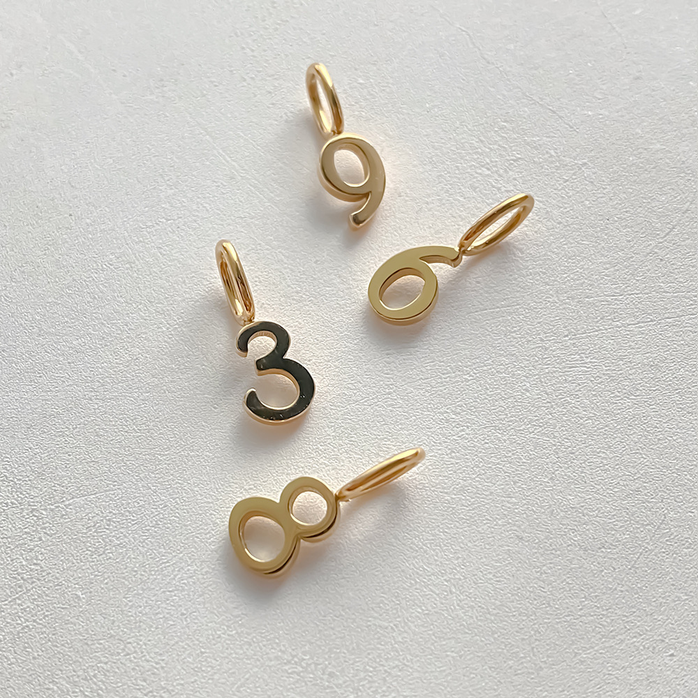 Pendentifs Pour Femmes En Acier Inoxydable Étanche, Série Simple, À Faire Soi-Même, Numérotés Image4