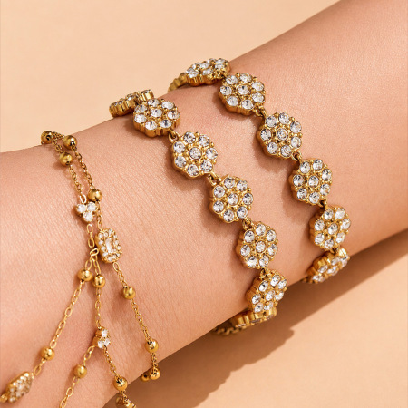 Bracelet chaîne femme luxueux en acier inoxydable imperméable, orné de zircon et d'un patchwork floral, pour tous les jours. 2