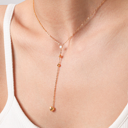 Colliers pendentifs pour femmes Simple Series Daily Heart en acier inoxydable étanche couleur or avec zircon 2