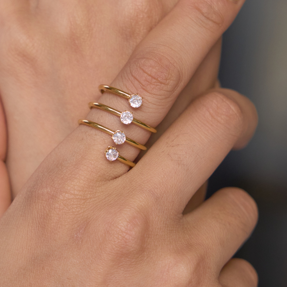 Bagues Pour Femmes En Acier Inoxydable, Couleur Or, Avec Zircon Et Forme Simple Ronde, Étanches. Image3