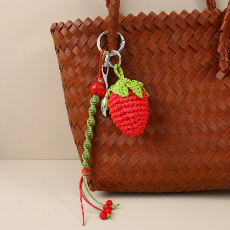 Breloques pour sac en raphia tissé à la fraise douce, collection Simple