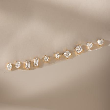 Boucles d'oreilles puces pour femmes, forme géométrique simple, en acier inoxydable, étanches, couleur or, avec zircon.