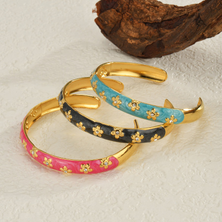 Bracelets manchettes pour femmes, style rétro, en acier inoxydable, émaillé et imperméables, collection Classic Series.