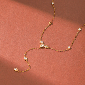 Colliers Pendentifs Pour Femmes Simple Series Daily Droplet En Acier Inoxydable Étanche Couleur Or Avec Zircon h5 Image3