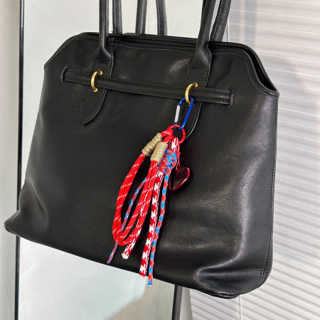 Breloques de sac en résine multicolores torsadées, style décontracté, en forme de cœur, collection Simple 2