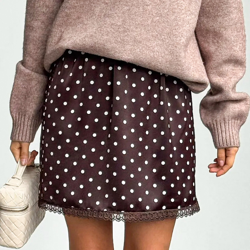 Jupe Midi À Pois Simple Et Élégante Image4