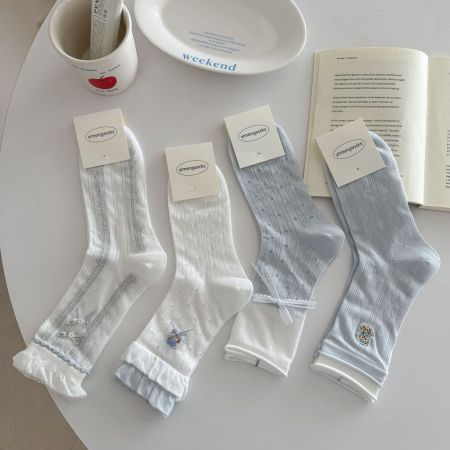 Chaussettes mi-mollet élégantes à motif cœur animal et rebond léger 2