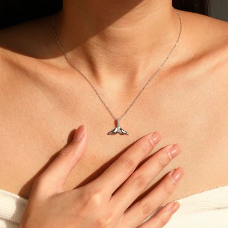 Colliers élégants en argent sterling 925 plaqué rhodium avec zircon, collection Simple Series Elegant Fish 2