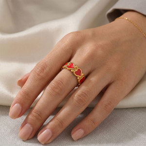 Bagues Tendance Simple Series Sweet Heart En Acier Inoxydable Étanche Couleur Or h5 Image3