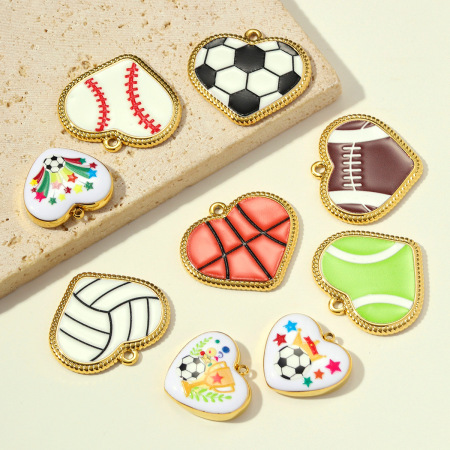 Pendentifs pour femmes en forme de cœur, style football, en acier inoxydable étanche, couleur or, de la série Simple à faire soi-même 2