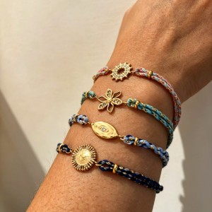 Bracelet Tressé Pour Femme, Collection Romantique, Motif Floral Soleil, Corde Dorée Et Strass. h5 Image3