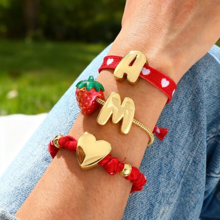 Bracelet à breloques pour femme, collection romantique, motif cœur et fraise, couleur cuivre et or.