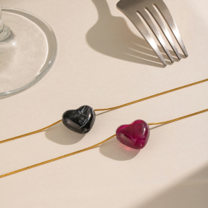 Colliers Pendentifs Pour Femmes En Résine, En Acier Inoxydable, En Forme De Cœur, Étanches Et De Couleur Dorée h5 Image3