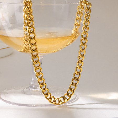 Collier unisexe Simple Series Daily Chain en acier inoxydable étanche couleur or