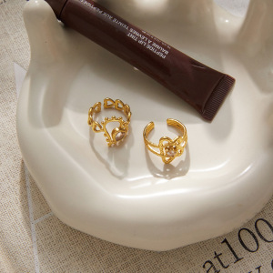 Bagues De Luxe Rétro En Acier Inoxydable, Ornées D'Un Cœur Et D'Une Étoile, Avec Zircon Doré Et Imperméable, Ornées D'Un Cœur Et D'Une Étoile. Collection Rétro. h5 Image4