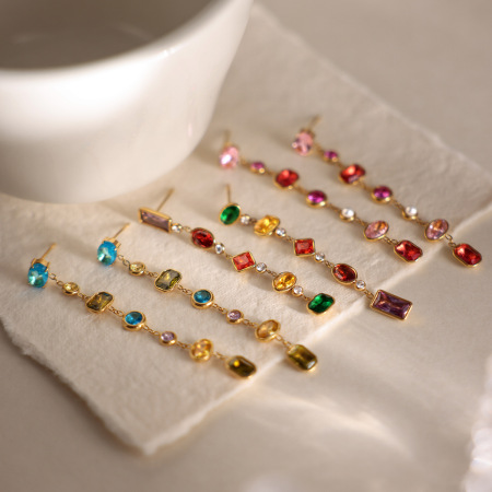 Boucles d'oreilles pendantes élégantes à pompon en acier inoxydable, étanches, couleur or et zircon, pour femme, collection Luxueuse. 2