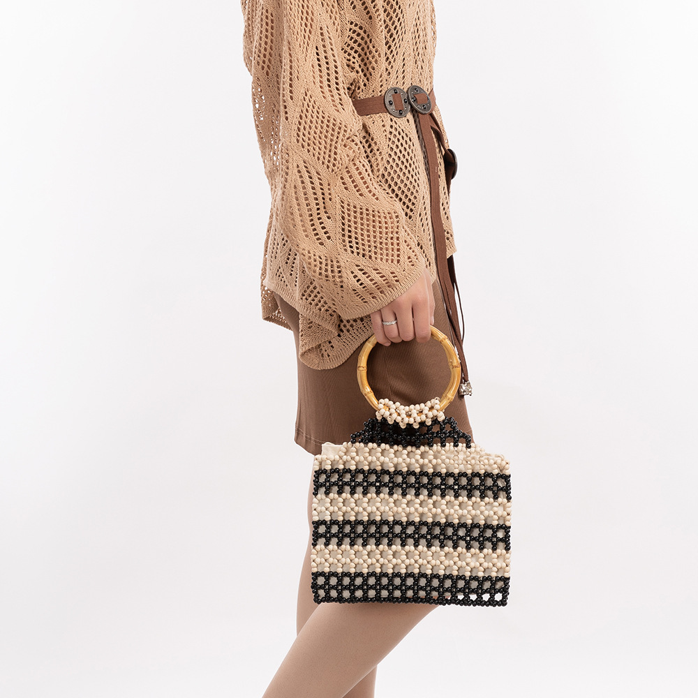 Sac Carré Pour Femme En Bois Tissé Ajouré À Rayures Unies Style Vacances, Orné De Perles. Image3