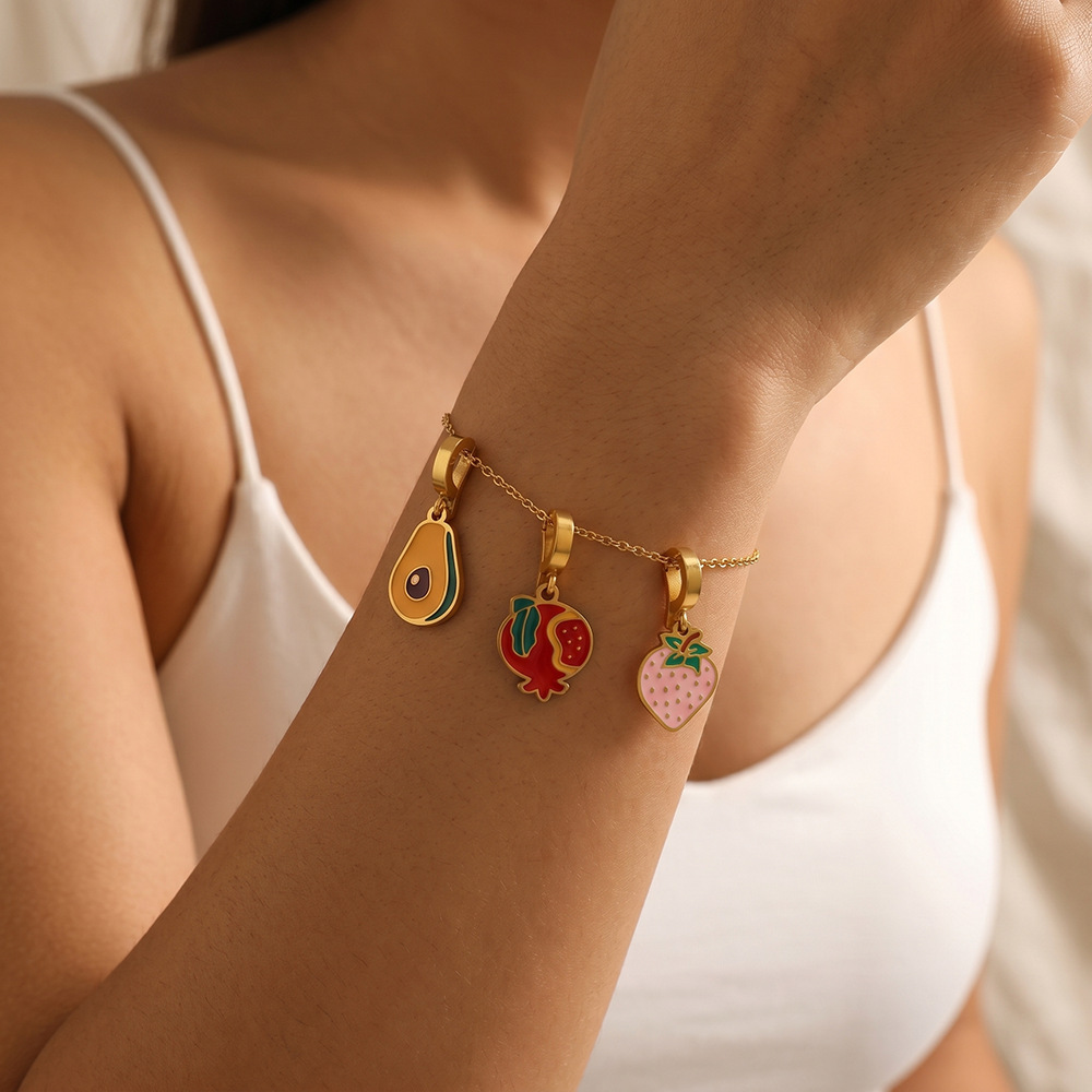Pendentif Femme Simple Series Daily Fruit En Acier Inoxydable Étanche Couleur Or Image4