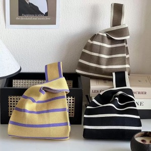 Sac Carré Pour Femme En Polyester, Style Décontracté, À Rayures Florales Tissées, À Carreaux, À Motifs Végétaux Et Géométriques, De Couleur Mélangée. h5 Image5