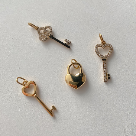Pendentifs pour femmes en forme de cœur, en acier inoxydable étanche, couleur or, de la série Simple à faire soi-même 2