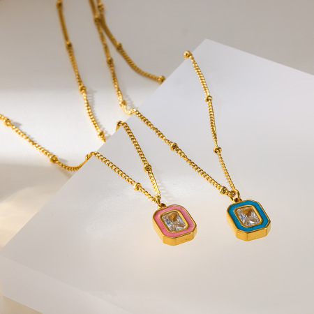 Colliers pendentifs pour femmes en acier inoxydable émaillé, étanches et ornés de zircon, de la série Simple
