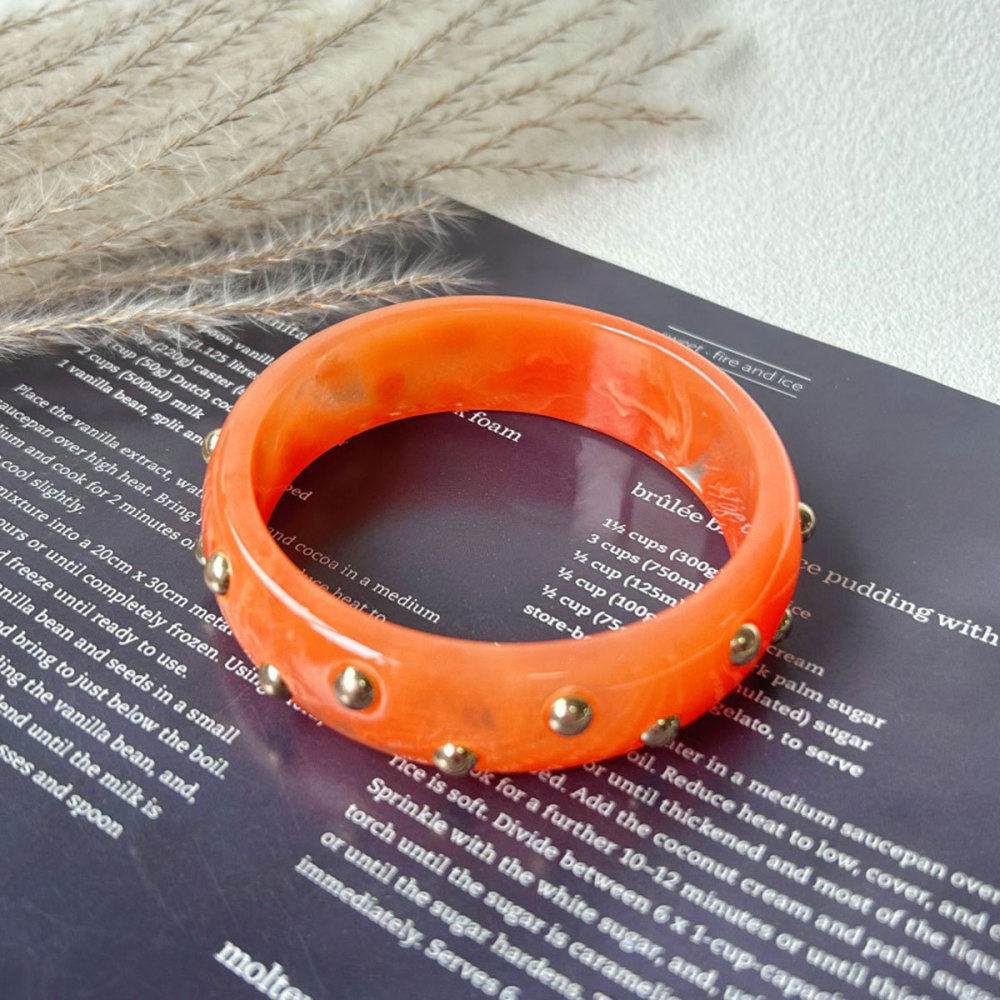 Bracelets Pour Femmes En Résine À Rivets Et Dégradé De Couleurs Punk