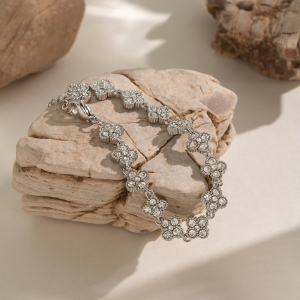 Bracelet À Maillons Pour Femme En Acier Inoxydable, Étanche, Couleur Or, Avec Zircon, En Forme De Trèfle h5 Image4