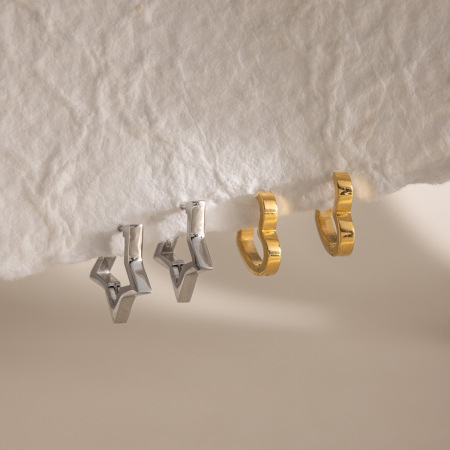 Boucles d'oreilles créoles pour femmes, style classique cœur et étoile, en acier inoxydable, étanches, couleur or, de la collection Simple Series 2