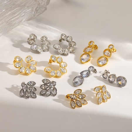 Boucles d'oreilles puces pour femmes en acier inoxydable étanche, couleur or, ornées de strass 2